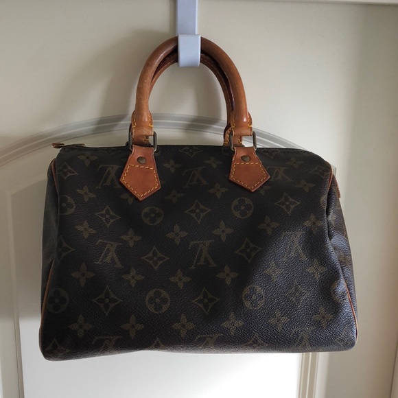 Louis Vuitton Handbags - Vintage Speedy 25 Louis Vuitton